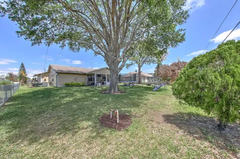 1092 SW Alcantarra Boulevard Port St Lucie FL 34953