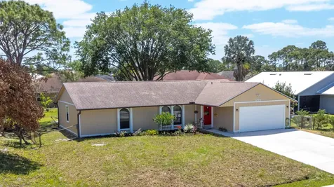 1092 SW Alcantarra Boulevard Port St Lucie FL 34953