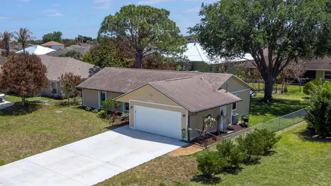 1092 SW Alcantarra Boulevard Port St Lucie FL 34953