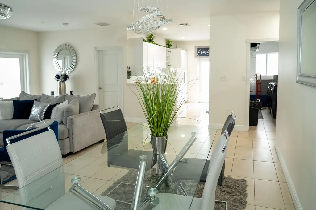 2710 NW 5th Street Pompano Beach FL 33069