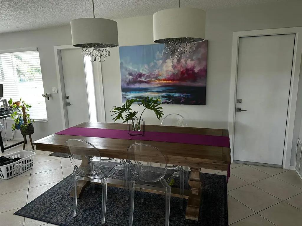 8691 NW 28th Place Sunrise FL 33322