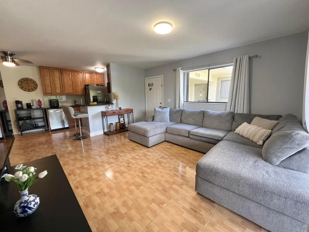 588 Trace Circle Deerfield Beach FL 33441
