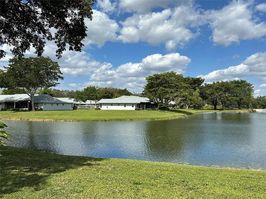 8885 Windtree Street Boca Raton FL 33496