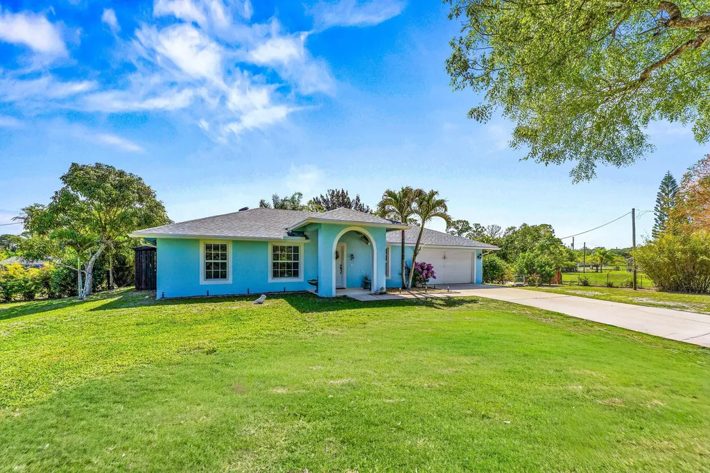 4646 Calamondin Boulevard Loxahatchee FL 33470