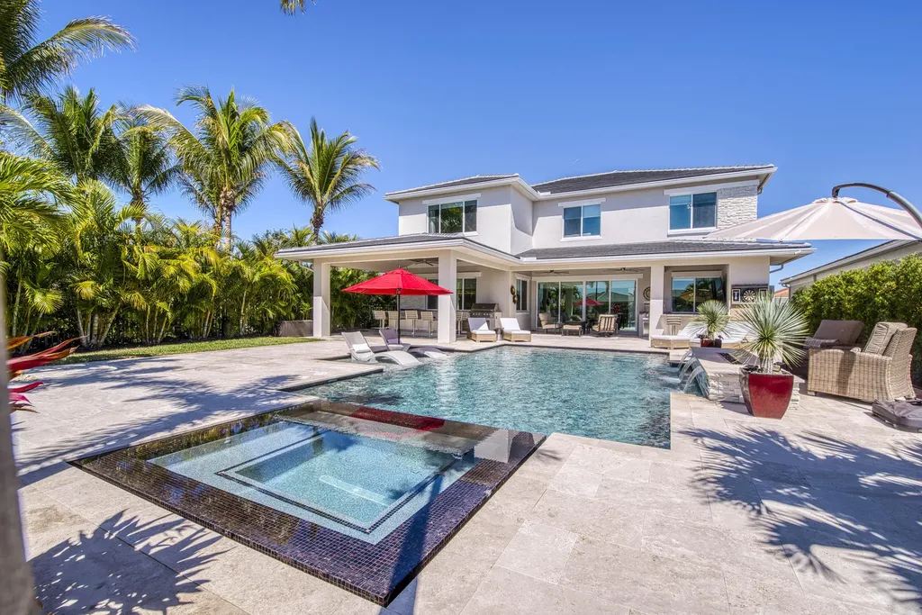 12107 Waterstone Circle Palm Beach Gardens FL 33412
