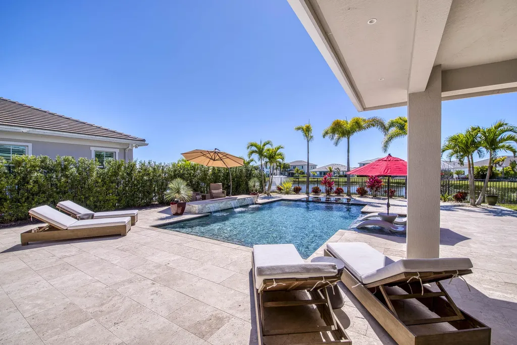12107 Waterstone Circle Palm Beach Gardens FL 33412