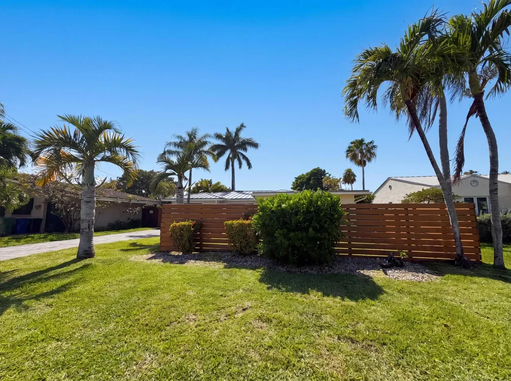 1717 NE 20th Avenue Fort Lauderdale FL 33305