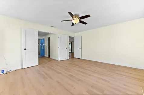571 SE Anchor Lane Port St Lucie FL 34983