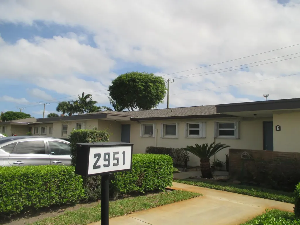 2951 Ashley Drive W West Palm Beach FL 33415