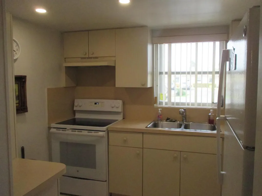 2951 Ashley Drive W West Palm Beach FL 33415