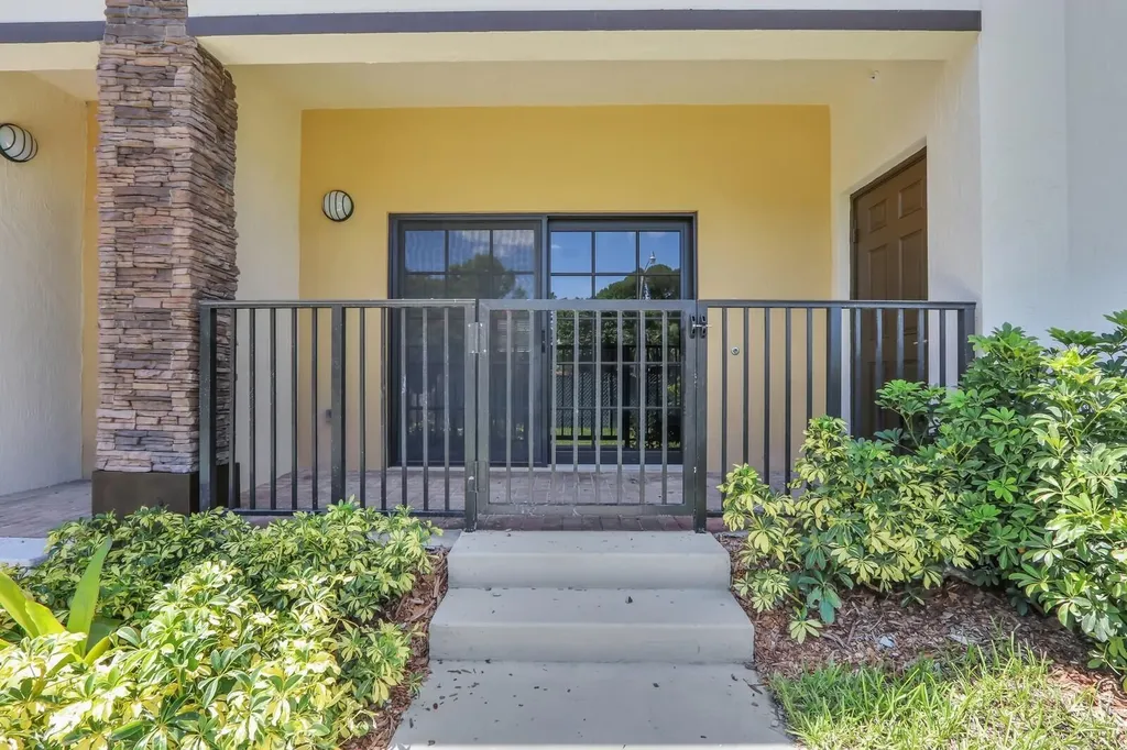 600 NE 14th Court Fort Lauderdale FL 33304