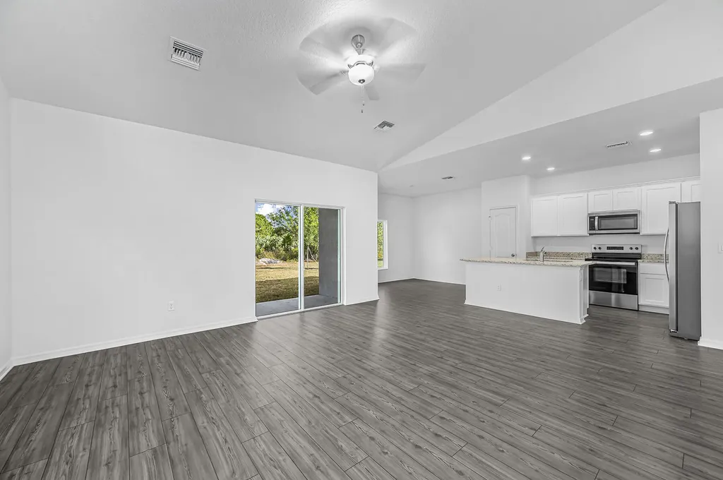 1923 SW Beauregard Street Port St Lucie FL 34953