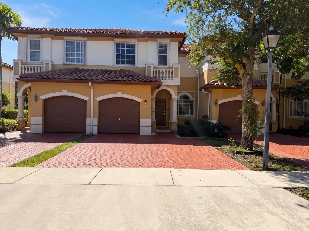 5037 SW 140th Terrace Miramar FL 33027