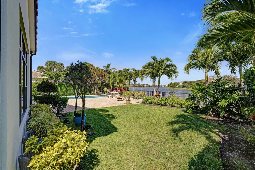 9420 Grand Prix Lane Boynton Beach FL 33472