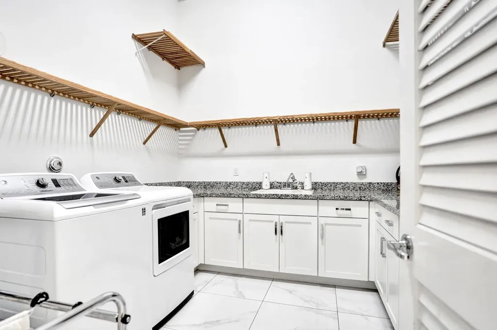 9420 Grand Prix Lane Boynton Beach FL 33472