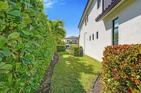 9420 Grand Prix Lane Boynton Beach FL 33472