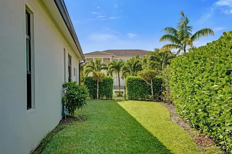 9420 Grand Prix Lane Boynton Beach FL 33472