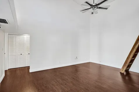 1821 NW 43rd Street Oakland Park FL 33309