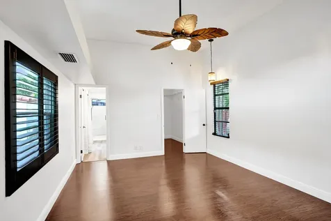 1821 NW 43rd Street Oakland Park FL 33309