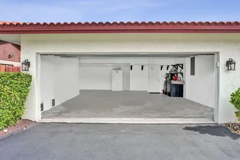 1821 NW 43rd Street Oakland Park FL 33309
