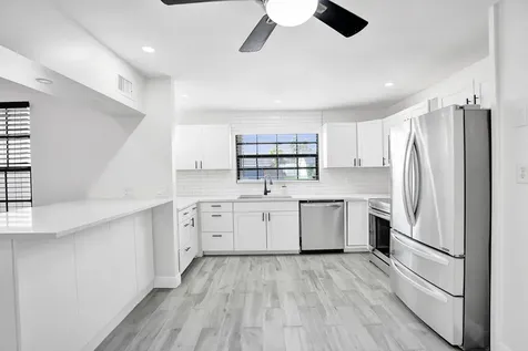 1821 NW 43rd Street Oakland Park FL 33309