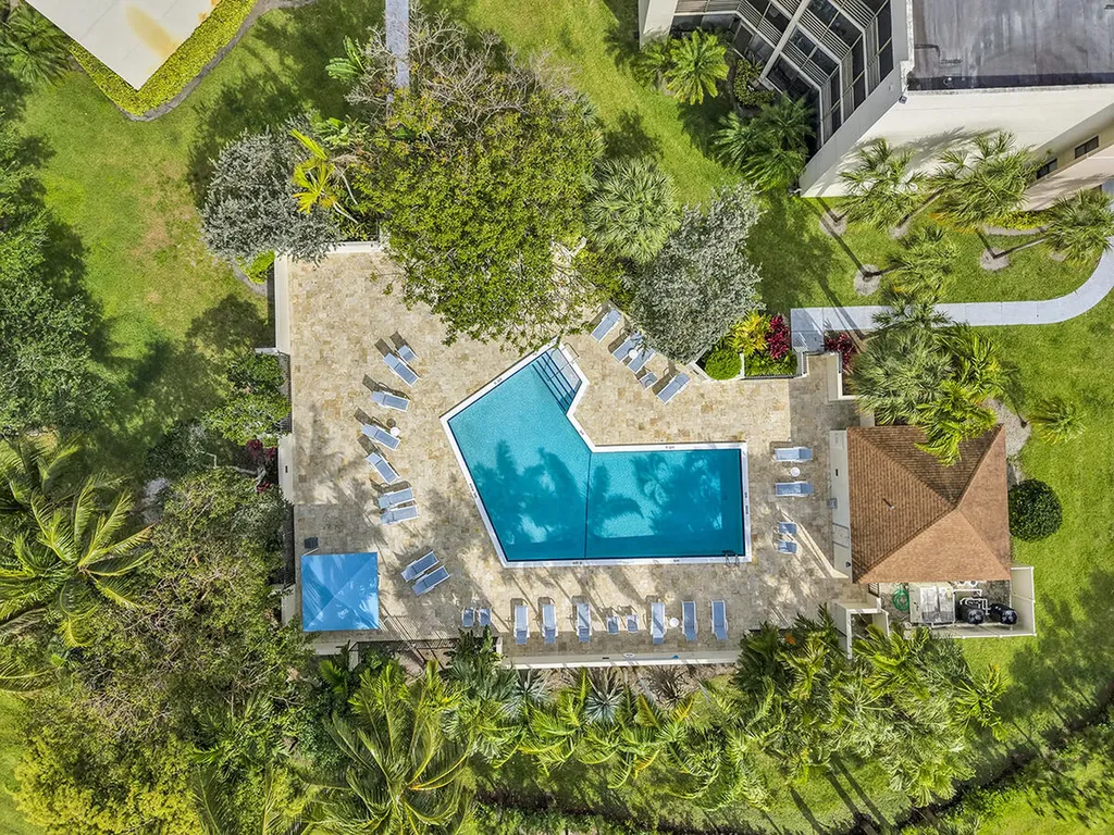 5749 Camino Del Sol Boca Raton FL 33433