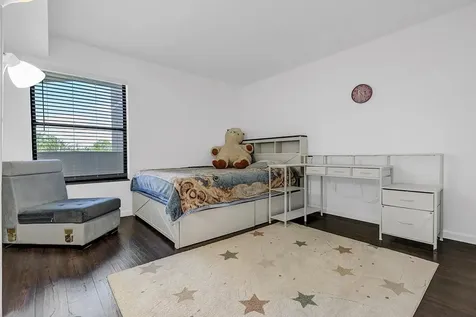 5749 Camino Del Sol Boca Raton FL 33433