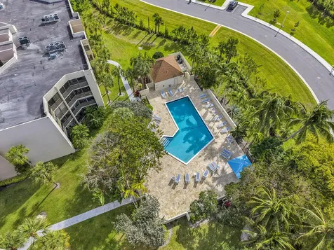 5749 Camino Del Sol Boca Raton FL 33433