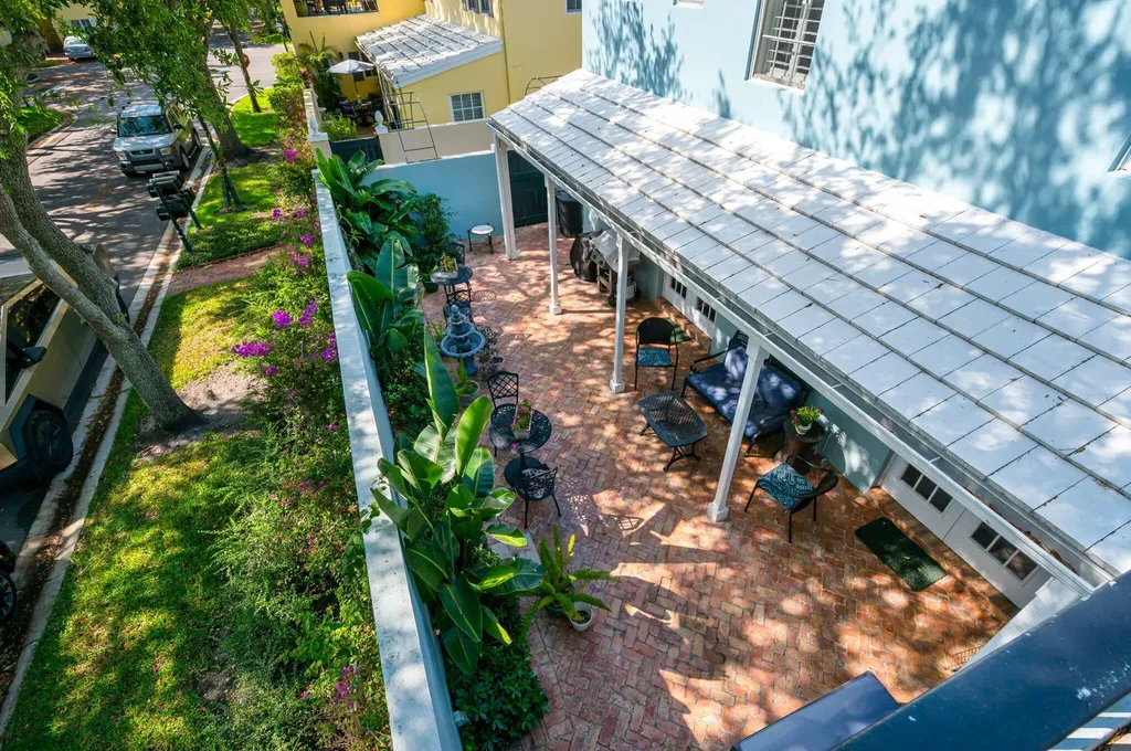 5926 Bartram Street Boca Raton FL 33433