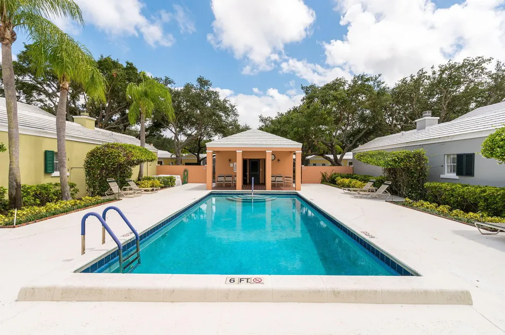 5926 Bartram Street Boca Raton FL 33433