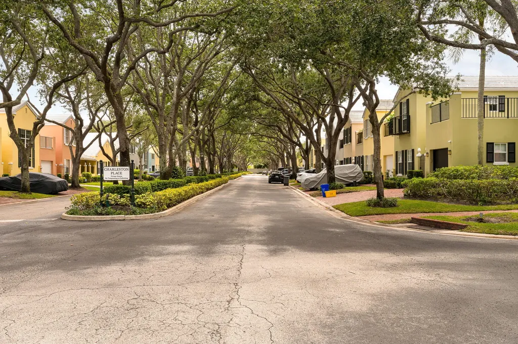 5926 Bartram Street Boca Raton FL 33433