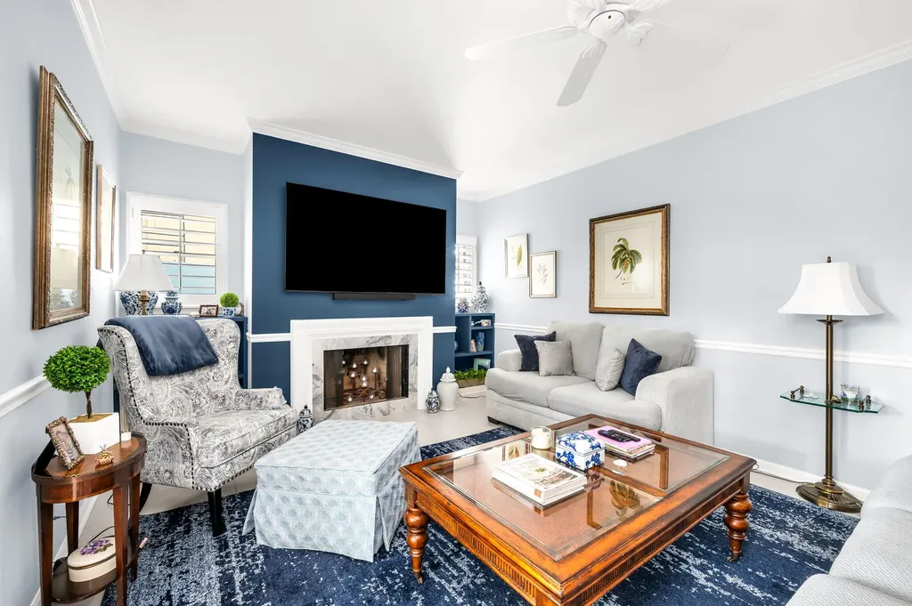 5926 Bartram Street Boca Raton FL 33433