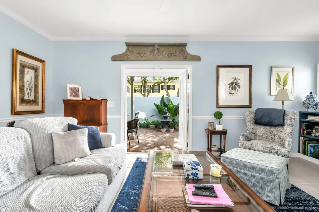 5926 Bartram Street Boca Raton FL 33433