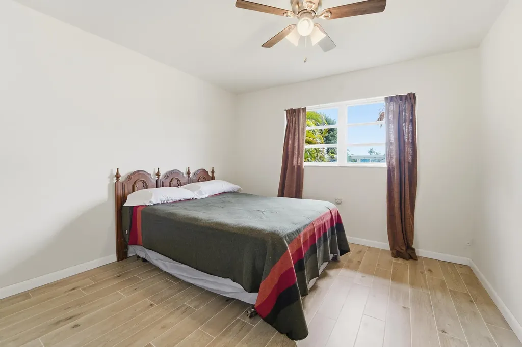 723 N 7th Street Lantana FL 33462