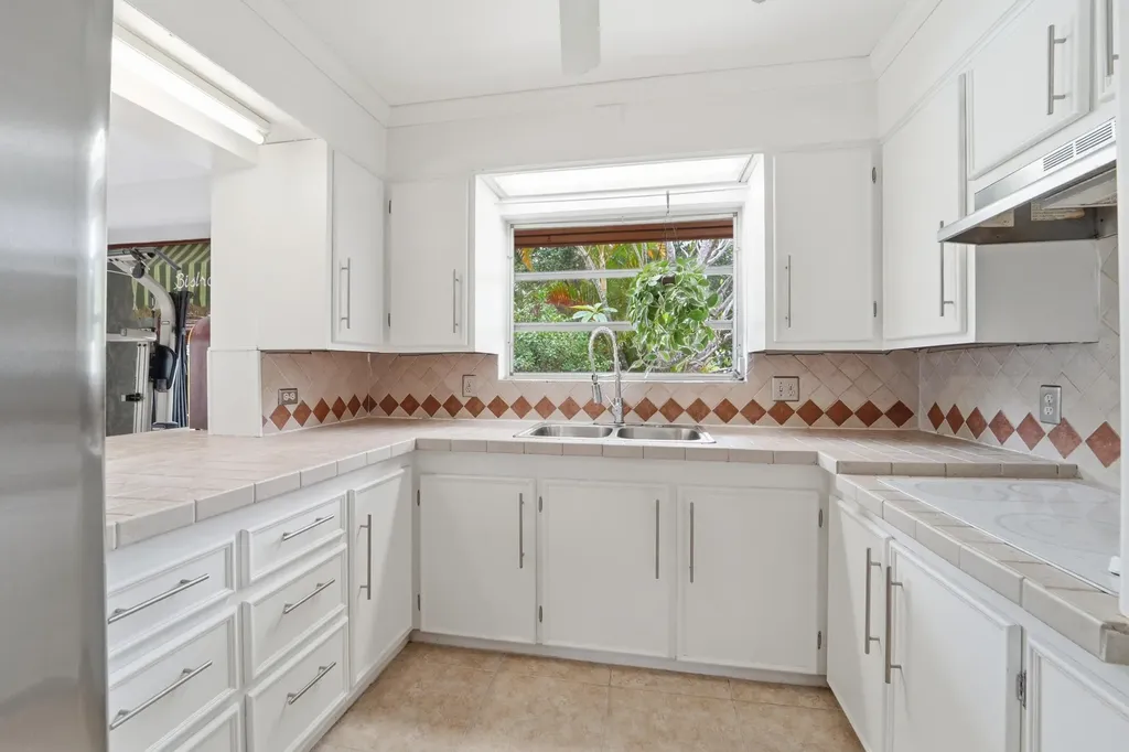 723 N 7th Street Lantana FL 33462