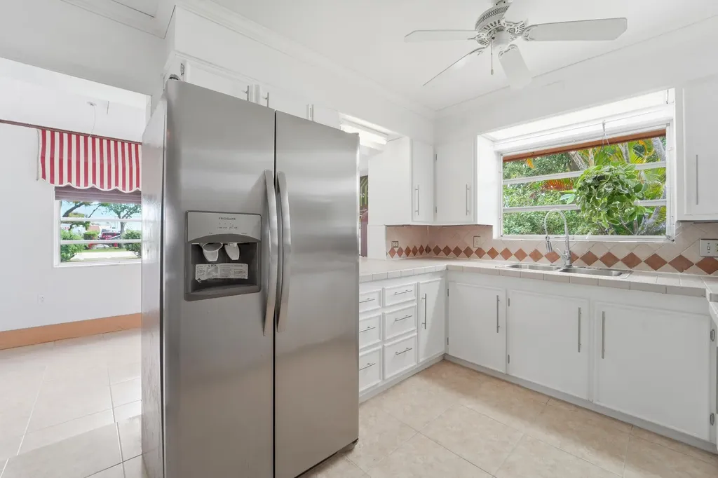 723 N 7th Street Lantana FL 33462