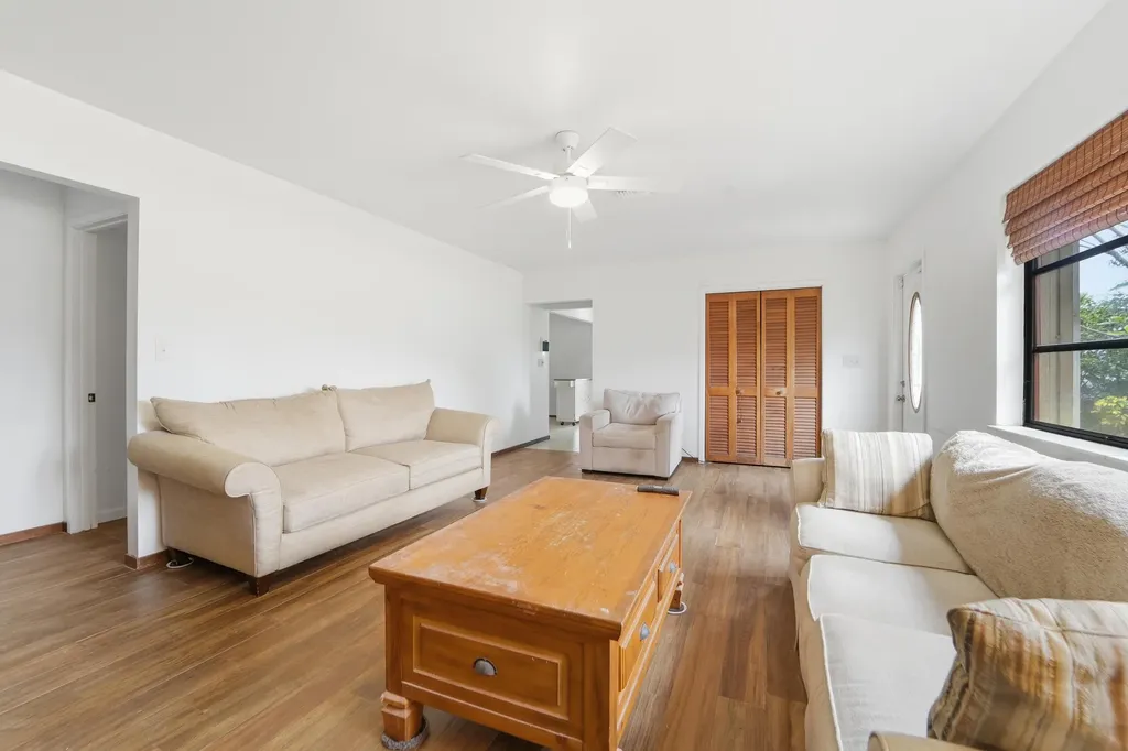 723 N 7th Street Lantana FL 33462