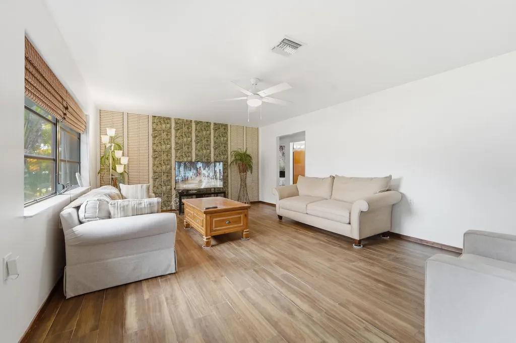 723 N 7th Street Lantana FL 33462