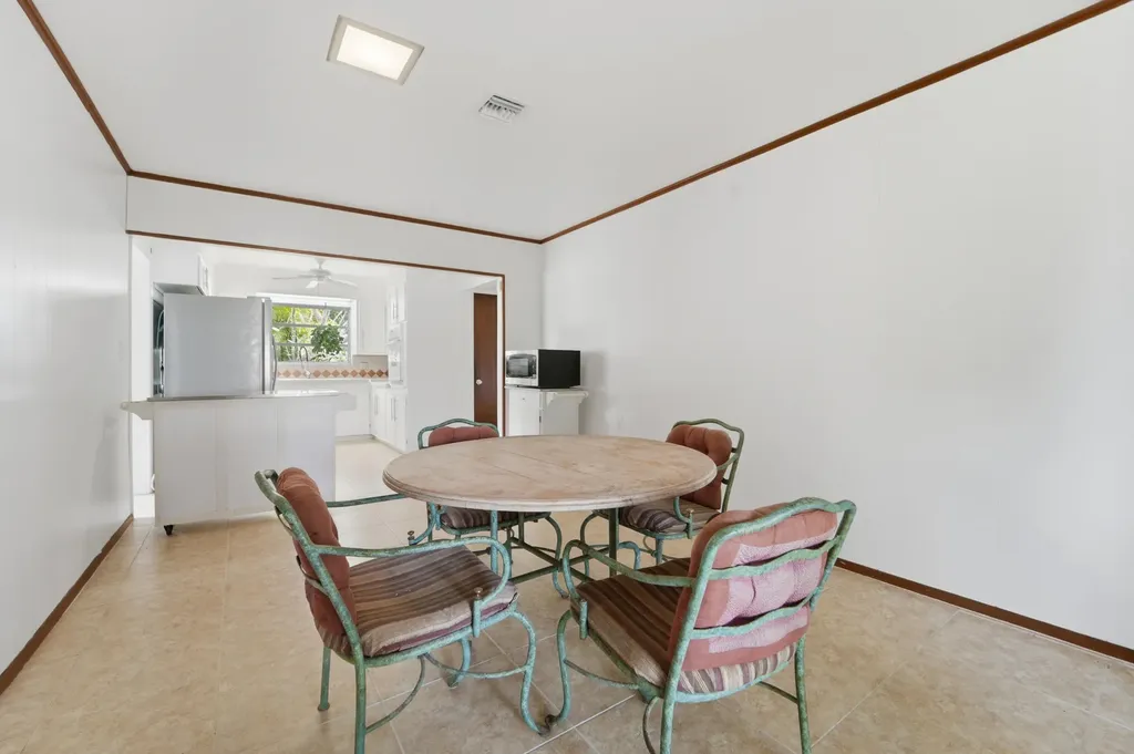 723 N 7th Street Lantana FL 33462