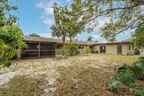 723 N 7th Street Lantana FL 33462
