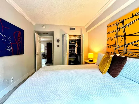 2660 NE 8th Avenue Wilton Manors FL 33334