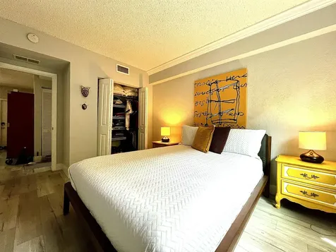 2660 NE 8th Avenue Wilton Manors FL 33334