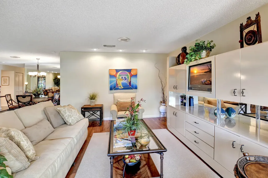 15 Stratford Drive Boynton Beach FL 33436