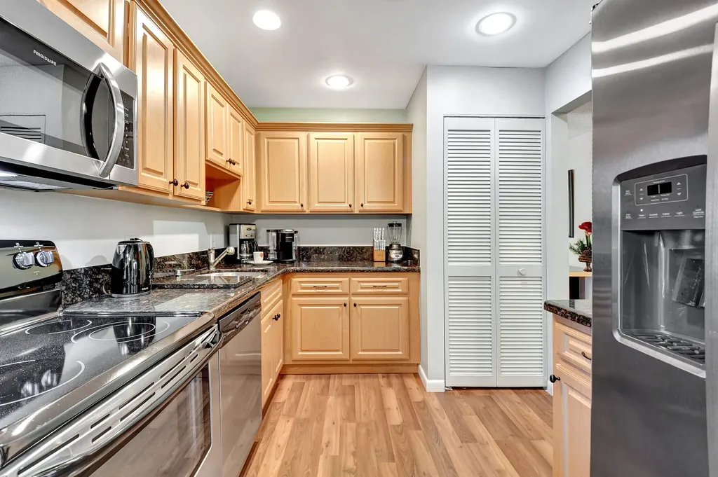 15 Stratford Drive Boynton Beach FL 33436