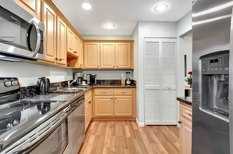 15 Stratford Drive Boynton Beach FL 33436