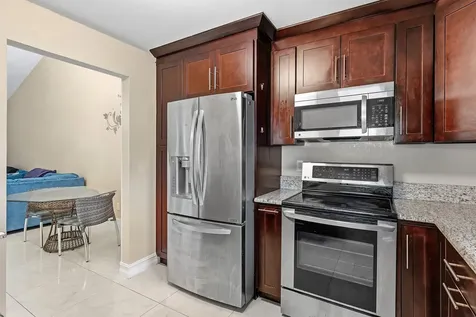 1875 Abbey Road West Palm Beach FL 33415