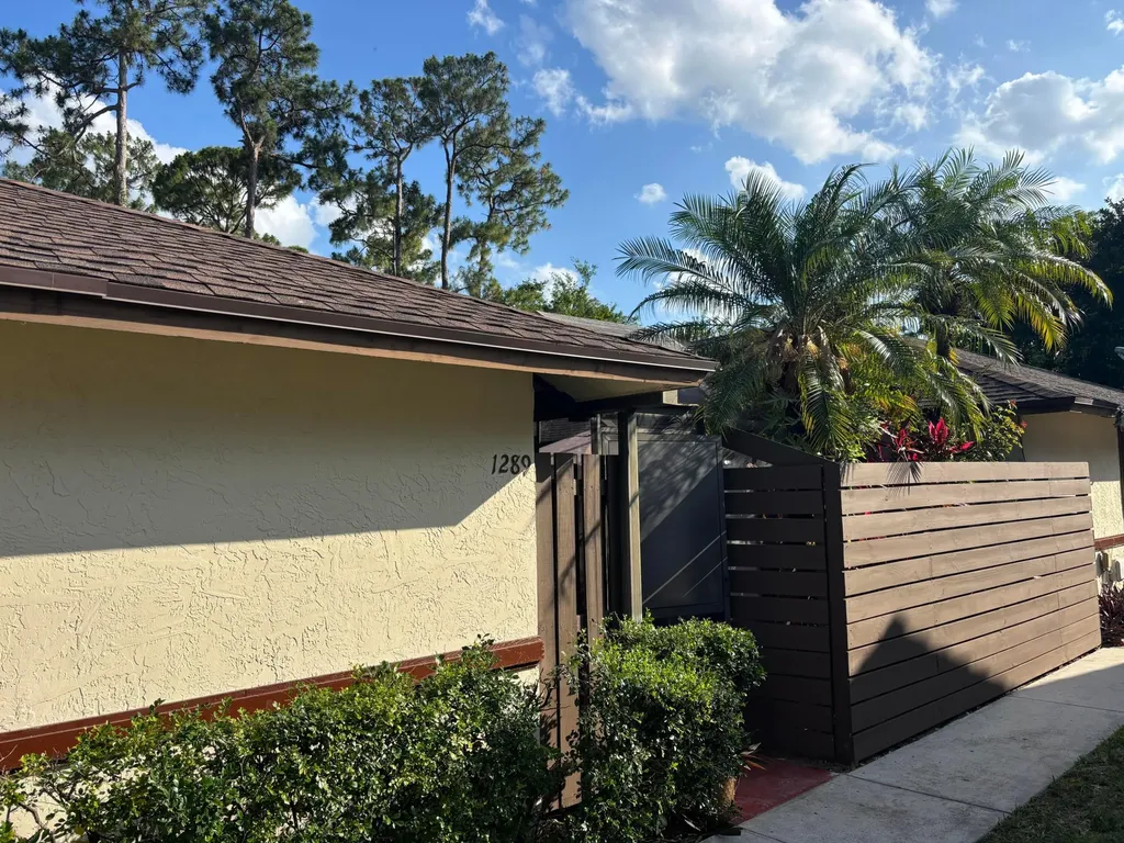 1289 Periwinkle Place Wellington FL 33414