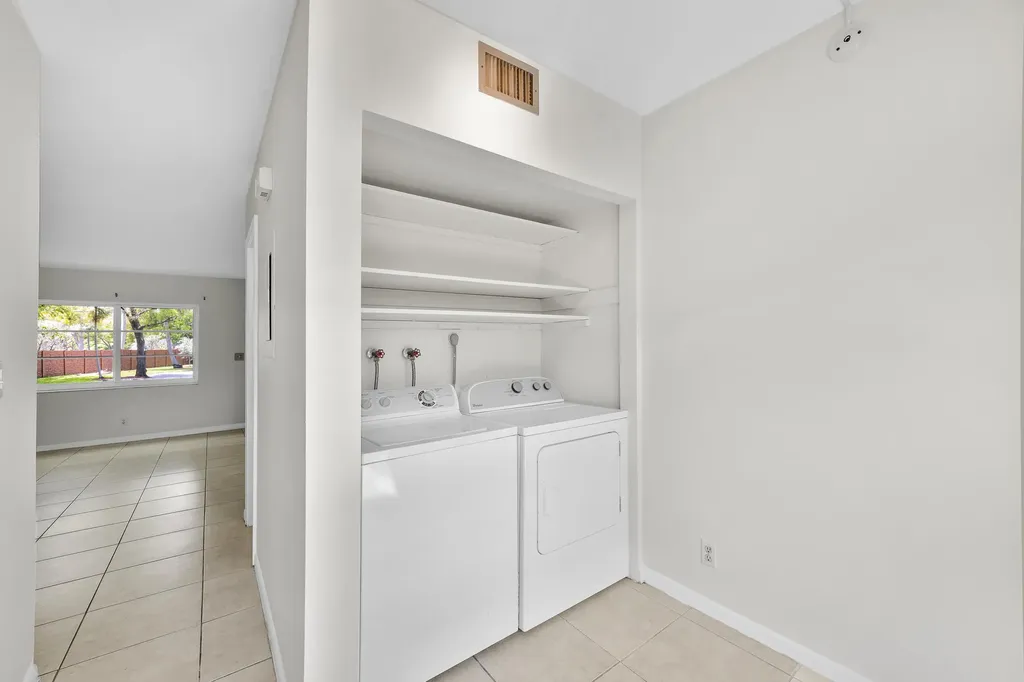 16 NE 20th Court Wilton Manors FL 33305