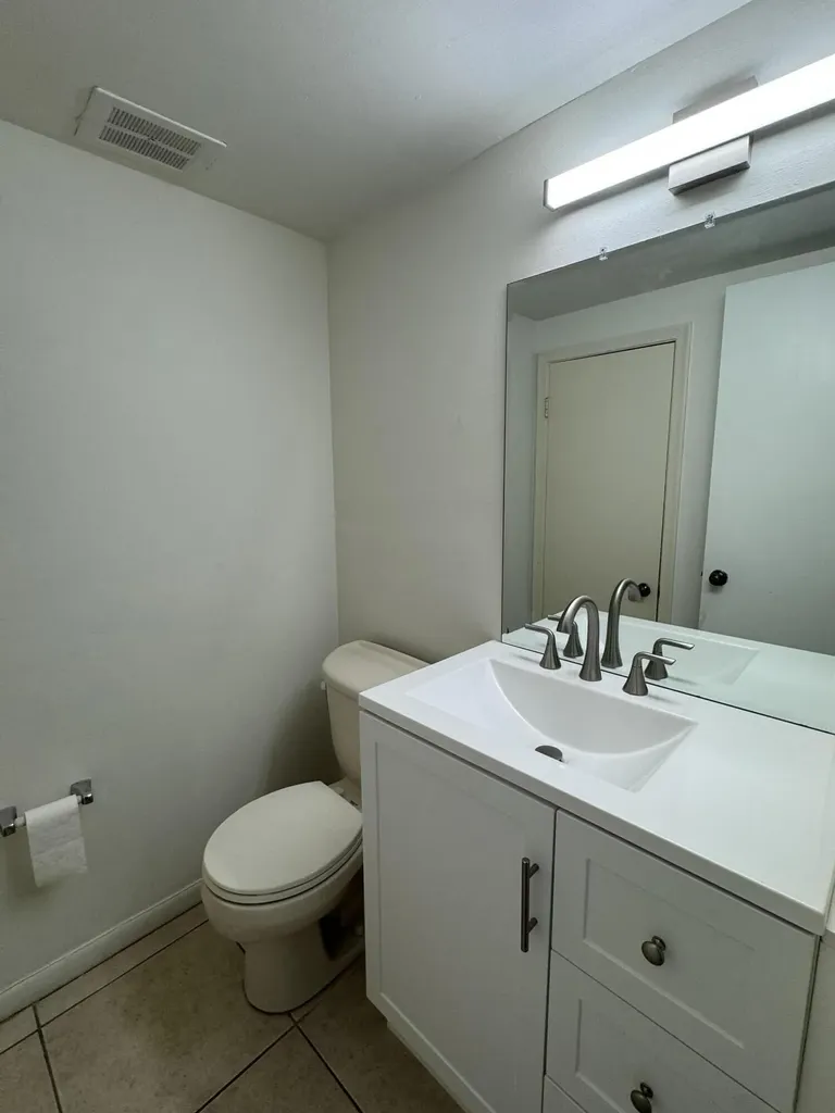 16 NE 20th Court Wilton Manors FL 33305
