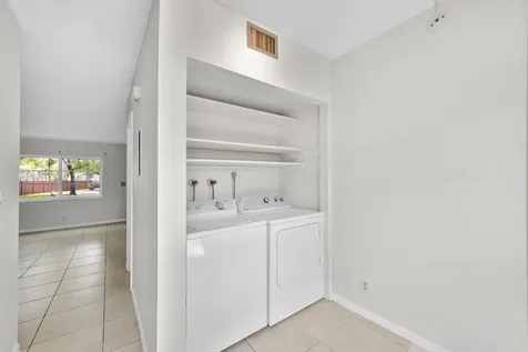 16 NE 20th Court Wilton Manors FL 33305